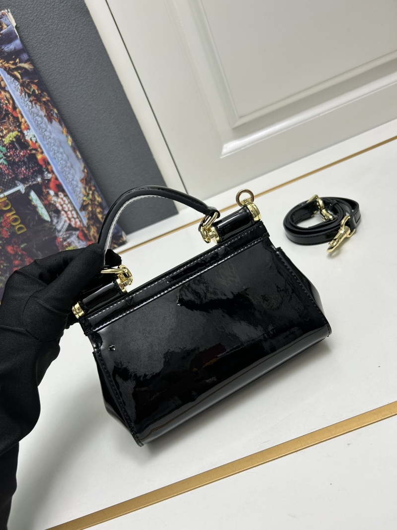 D&G Handle Bags